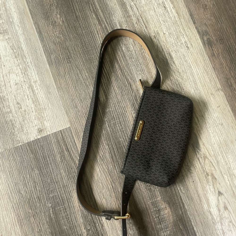 Michael Kors belt bag